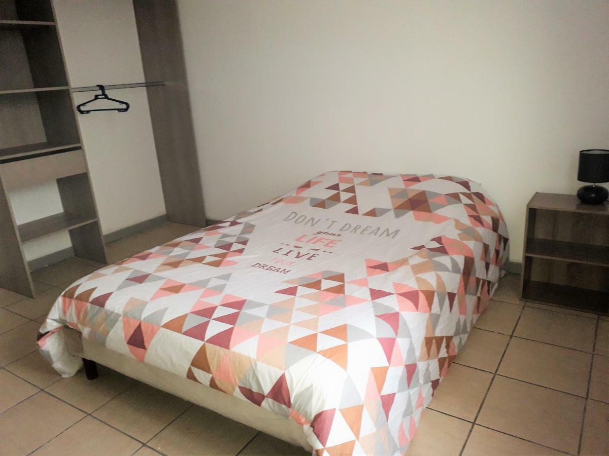 Appart Comme Chez Soi Pusignan Ngoại thất bức ảnh